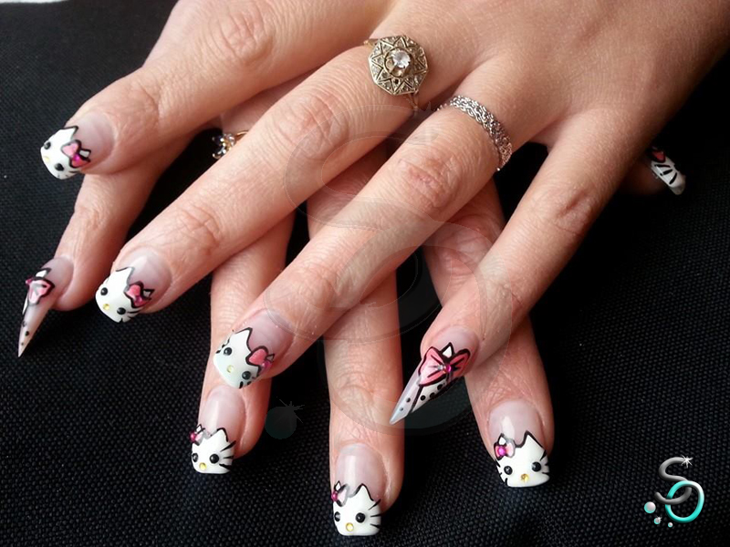 Hello Kitty !!